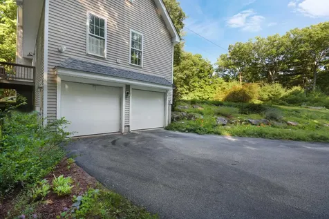 542 Cross Country Road Pembroke NH 03275