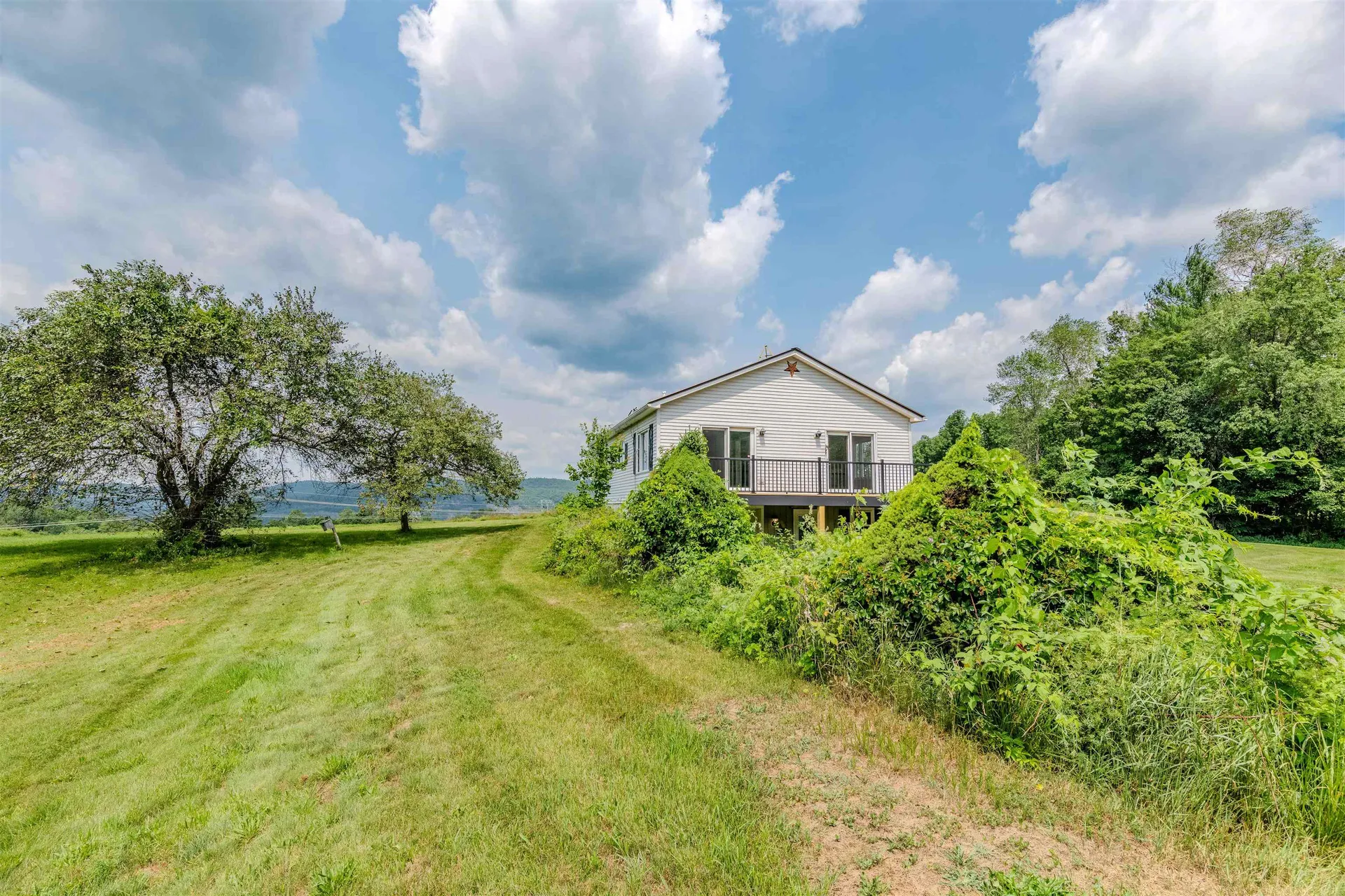1875 Coppermine Road Monroe NH 03771