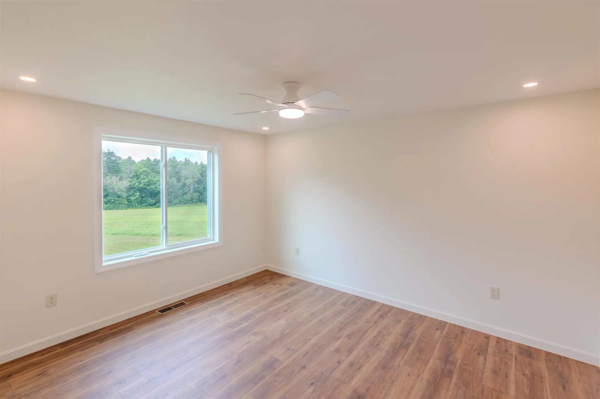 1875 Coppermine Road Monroe NH 03771