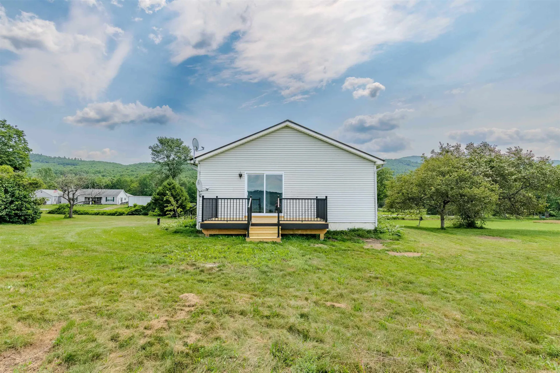 1875 Coppermine Road Monroe NH 03771