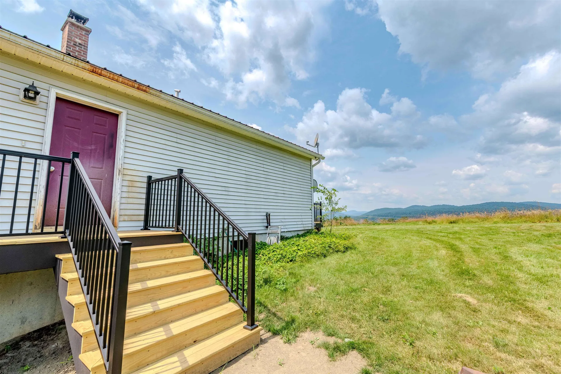 1875 Coppermine Road Monroe NH 03771