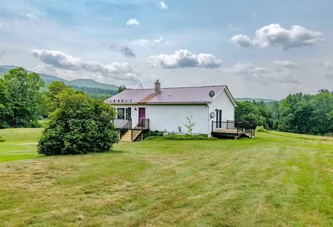 1875 Coppermine Road Monroe NH 03771