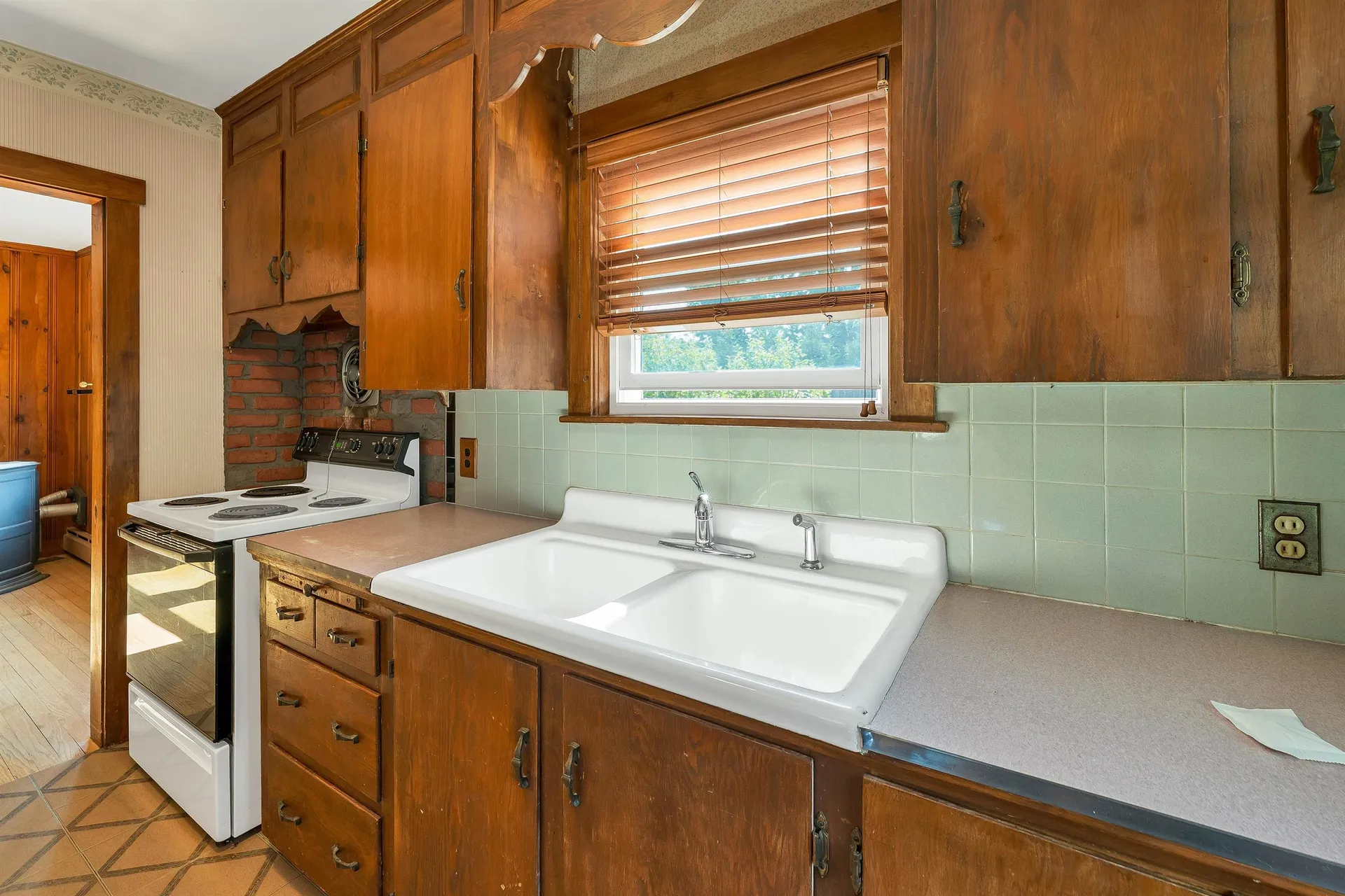 3 Pond Street Newmarket NH 03857