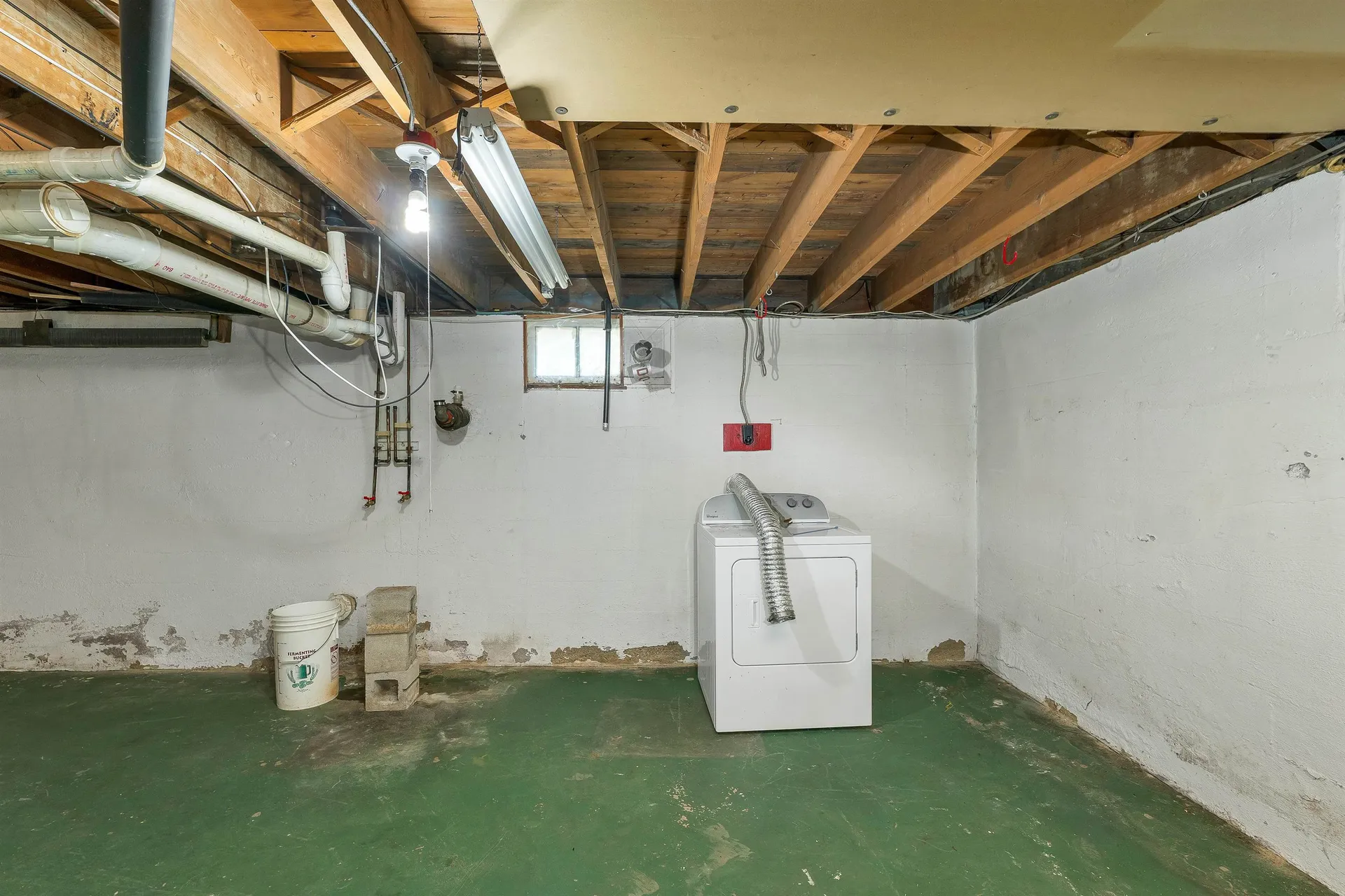 3 Pond Street Newmarket NH 03857