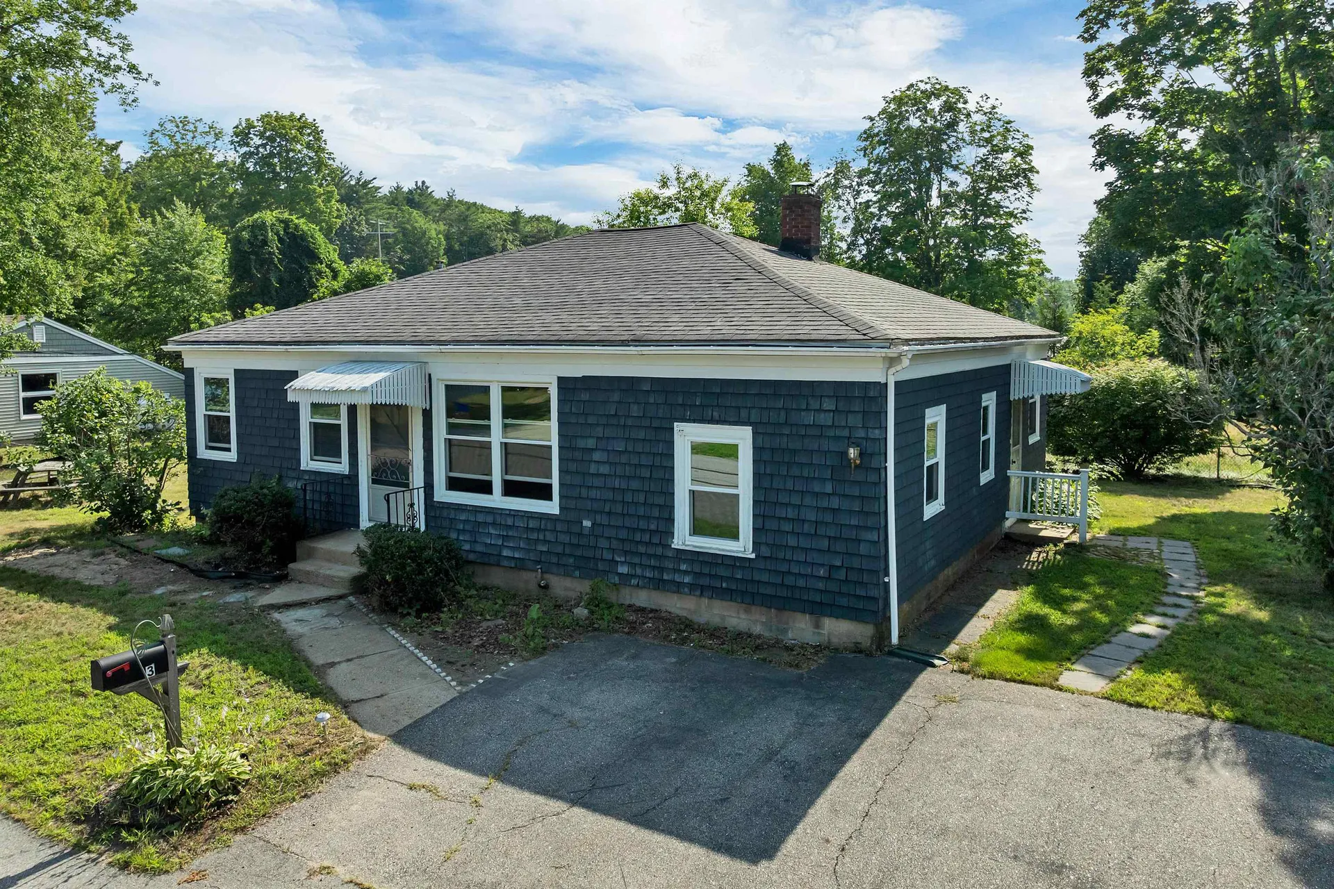 3 Pond Street Newmarket NH 03857