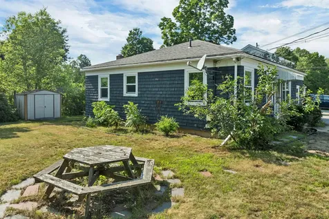 3 Pond Street Newmarket NH 03857