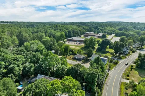 3 Pond Street Newmarket NH 03857