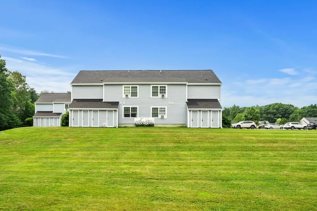 50 Brookside Drive Exeter NH 03833