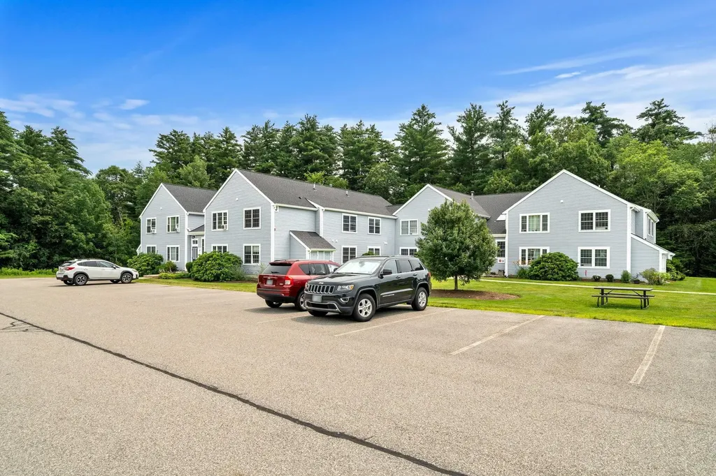 50 Brookside Drive Exeter NH 03833