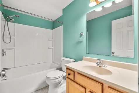 50 Brookside Drive Exeter NH 03833
