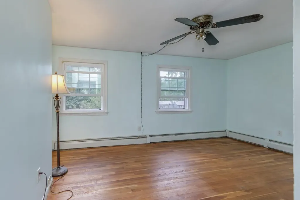 17 Reeds Ferry Way Merrimack NH 03054