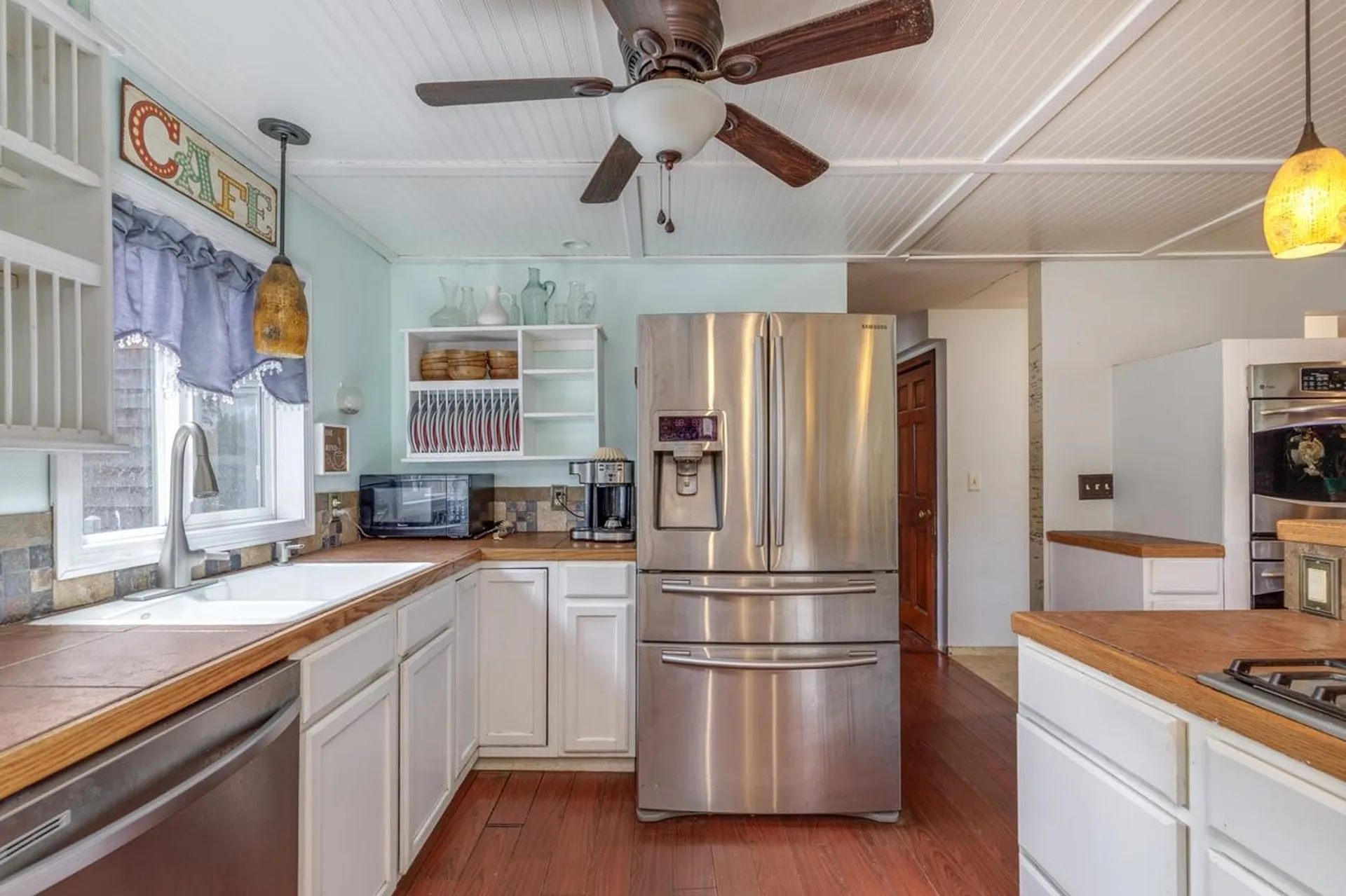 17 Reeds Ferry Way Merrimack NH 03054