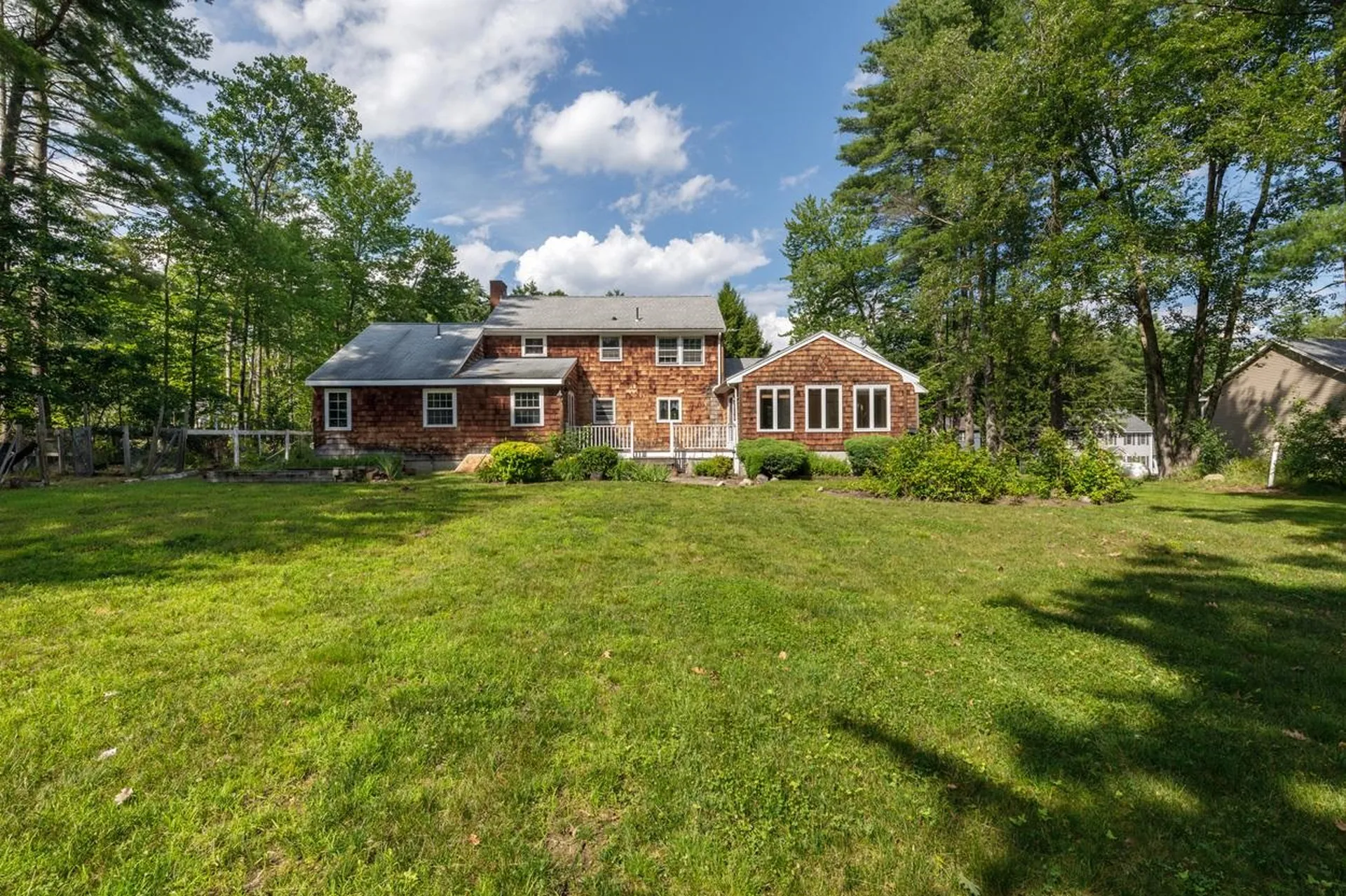 17 Reeds Ferry Way Merrimack NH 03054