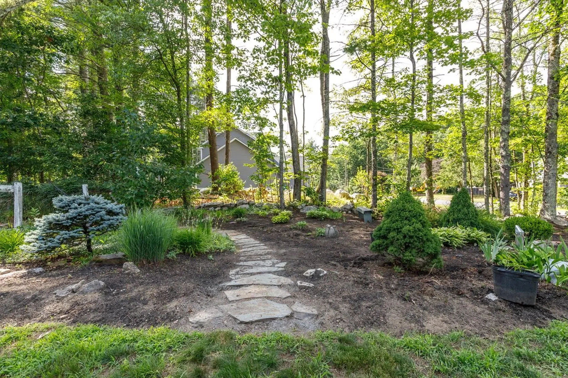 17 Reeds Ferry Way Merrimack NH 03054