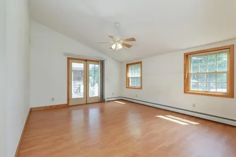 17 Reeds Ferry Way Merrimack NH 03054