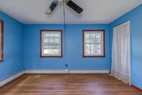 17 Reeds Ferry Way Merrimack NH 03054