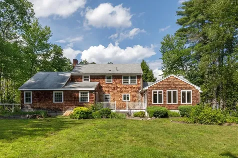 17 Reeds Ferry Way Merrimack NH 03054