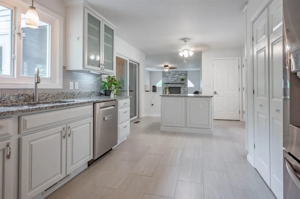 3 Drake Lane Merrimack NH 03054