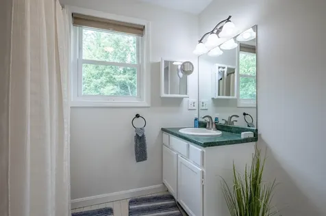 3 Drake Lane Merrimack NH 03054