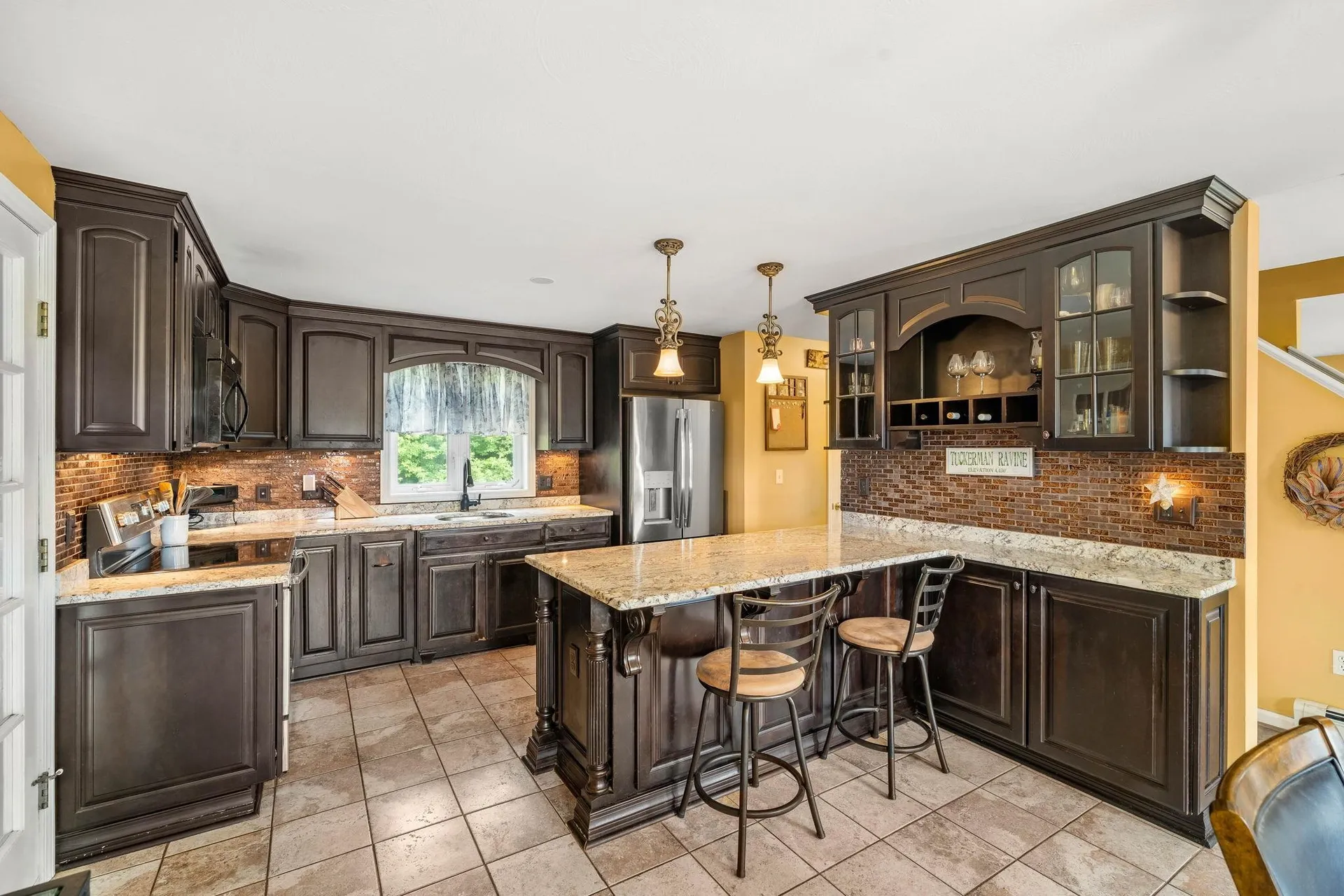 4 Squamscott Avenue Derry NH 03038