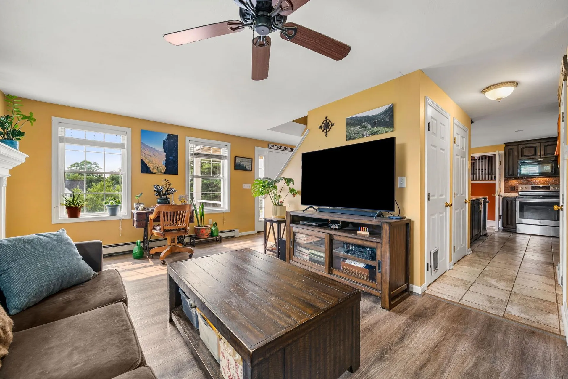 4 Squamscott Avenue Derry NH 03038