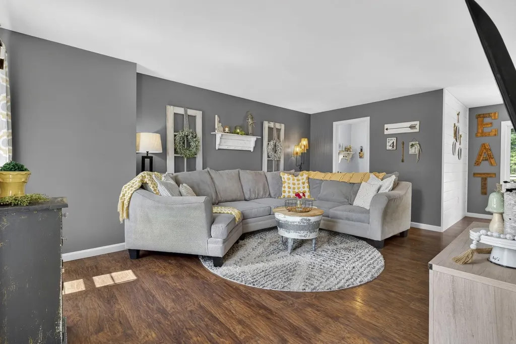 62 Cobblestone Drive Epsom NH 03234