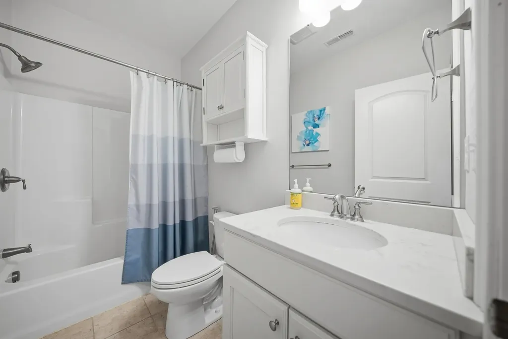 10 Milano Way Salem NH 03079