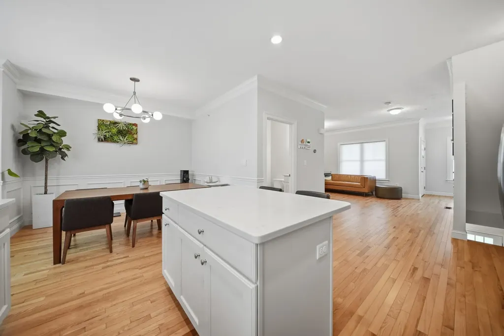 10 Milano Way Salem NH 03079