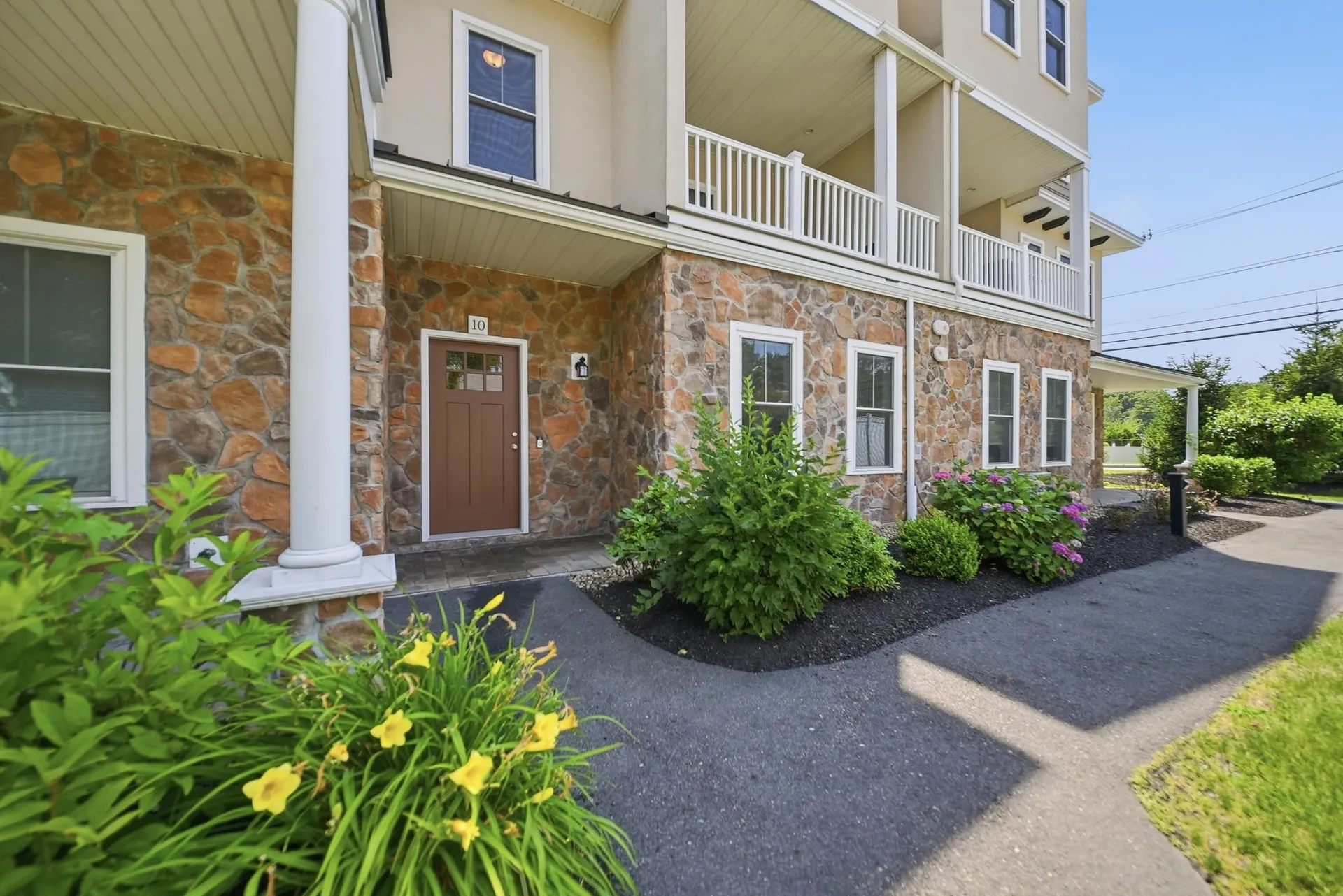 10 Milano Way Salem NH 03079