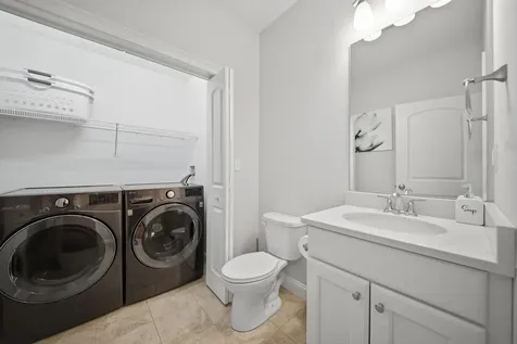 10 Milano Way Salem NH 03079