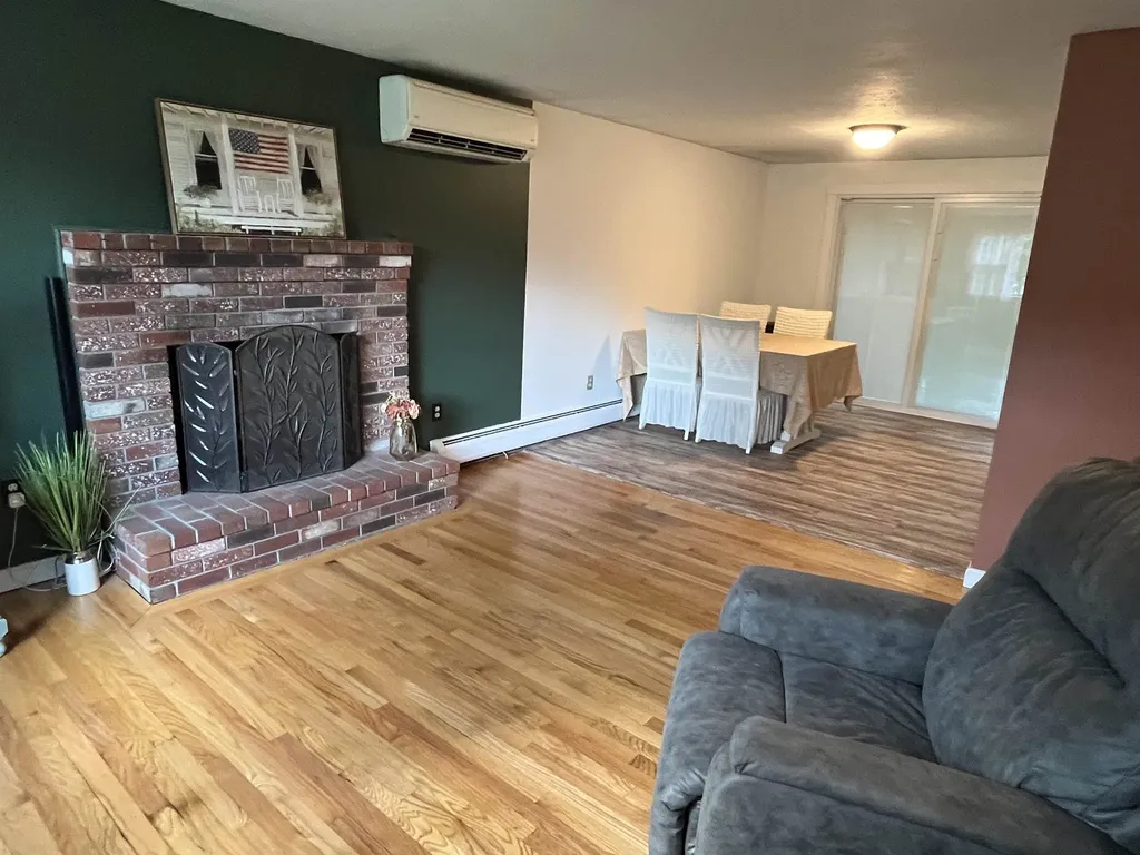 196 Tanglewood Drive Henniker NH 03242