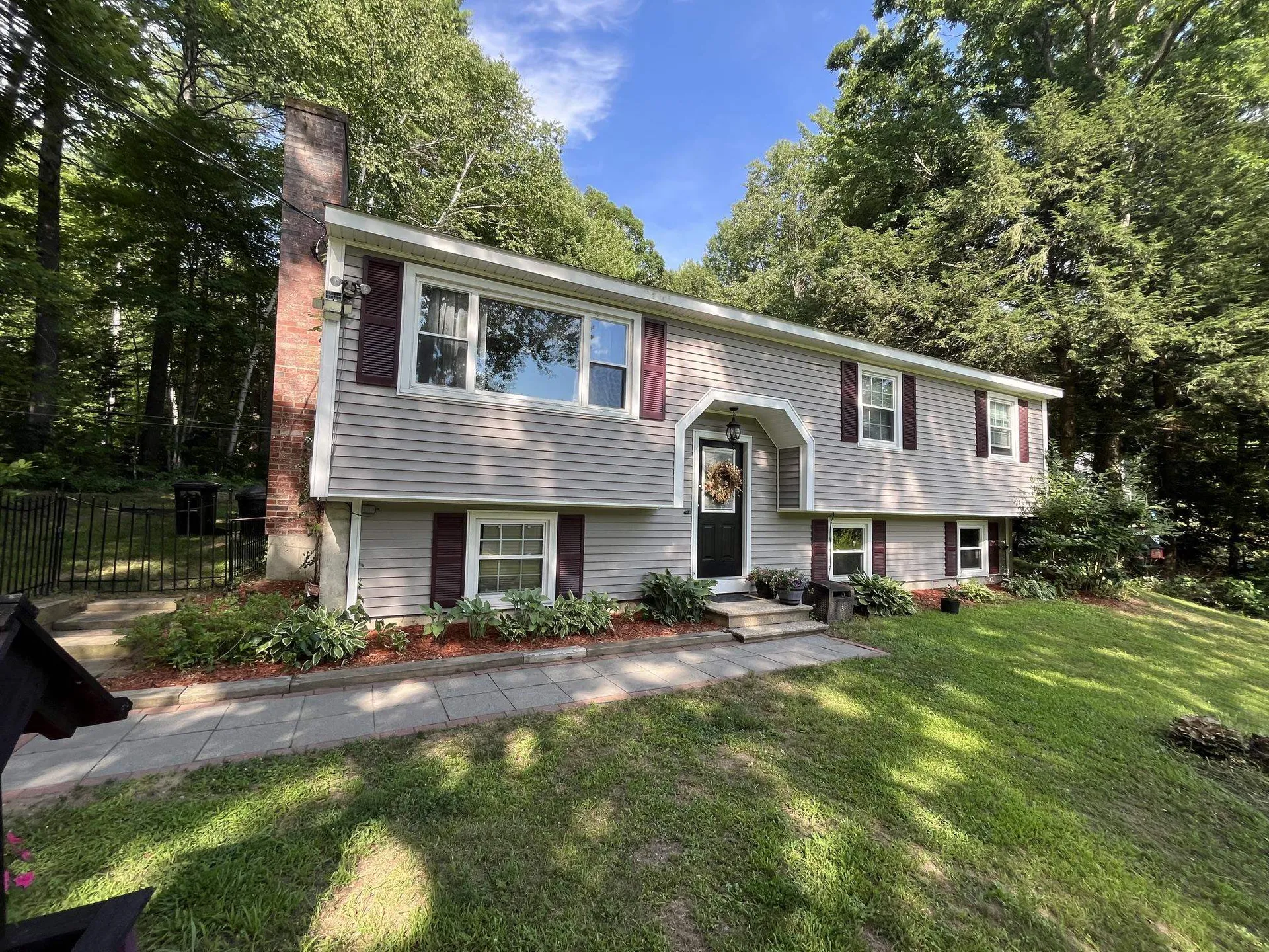 196 Tanglewood Drive Henniker NH 03242