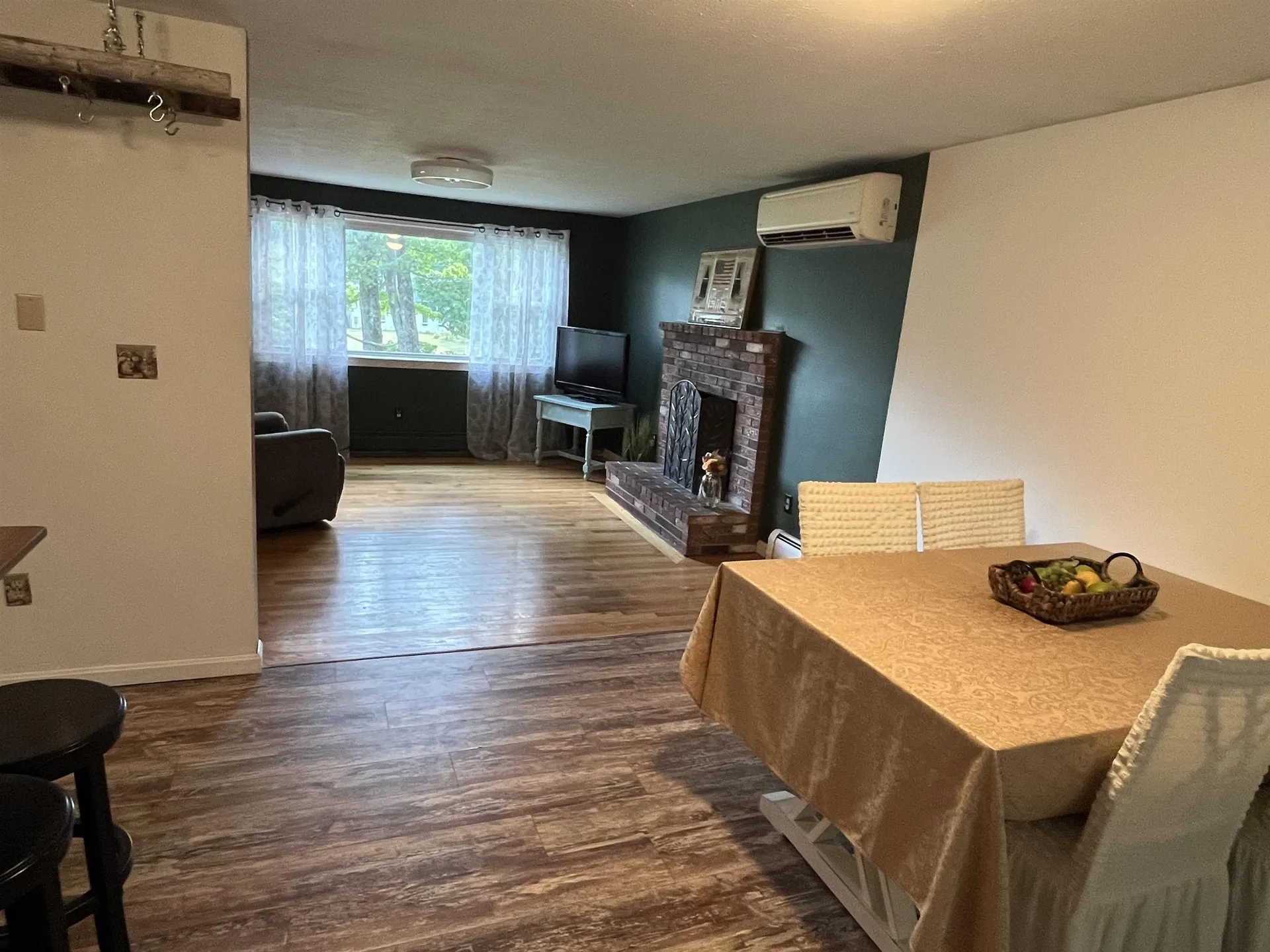 196 Tanglewood Drive Henniker NH 03242