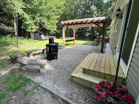 196 Tanglewood Drive Henniker NH 03242