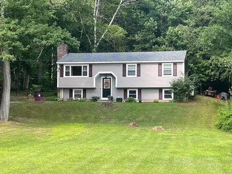 196 Tanglewood Drive Henniker NH 03242