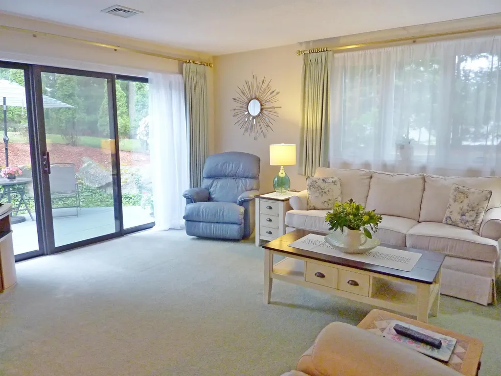 68 Heather Court Nashua NH 03062
