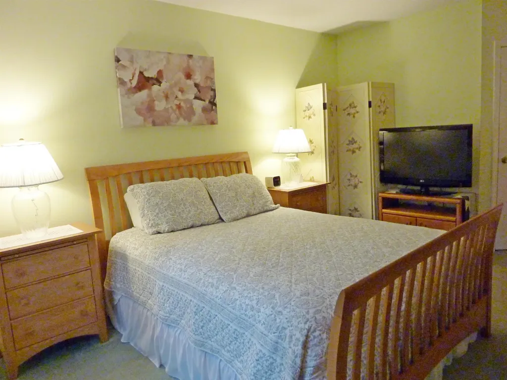 68 Heather Court Nashua NH 03062