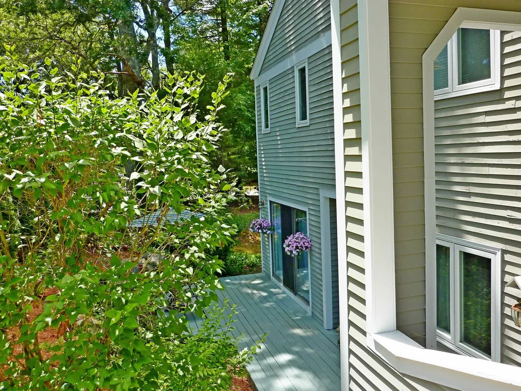 68 Heather Court Nashua NH 03062