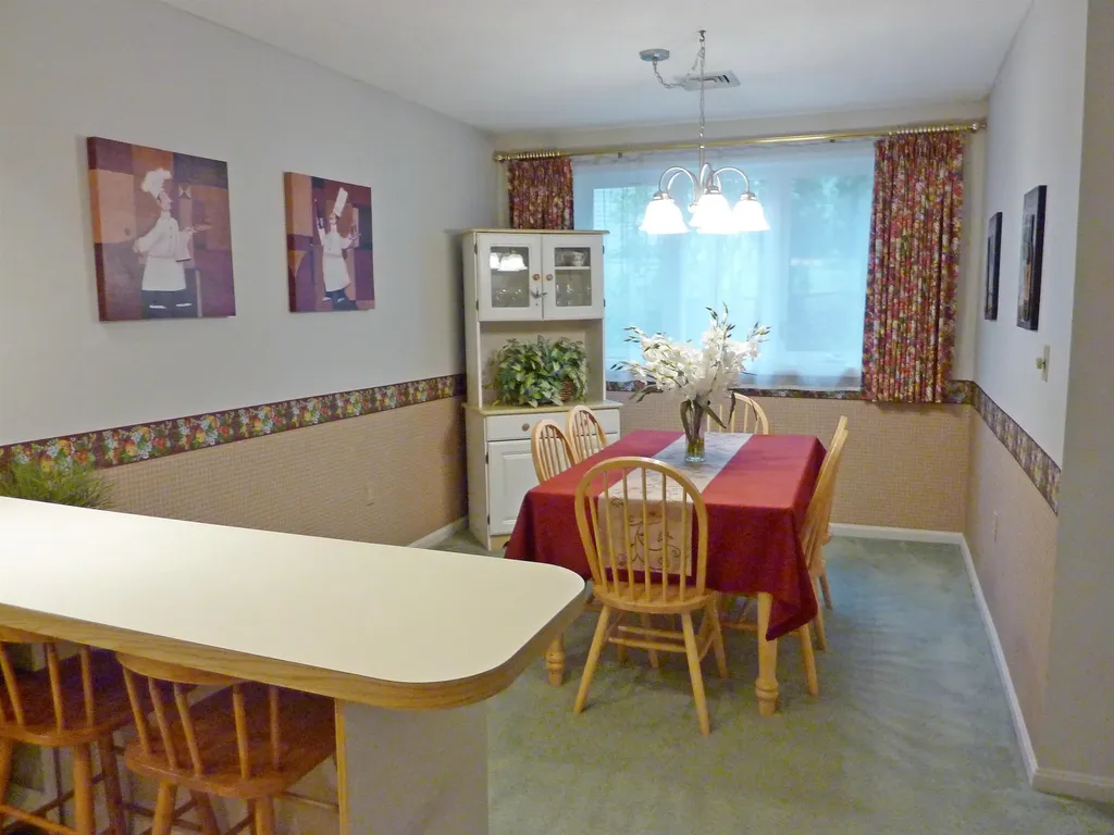 68 Heather Court Nashua NH 03062