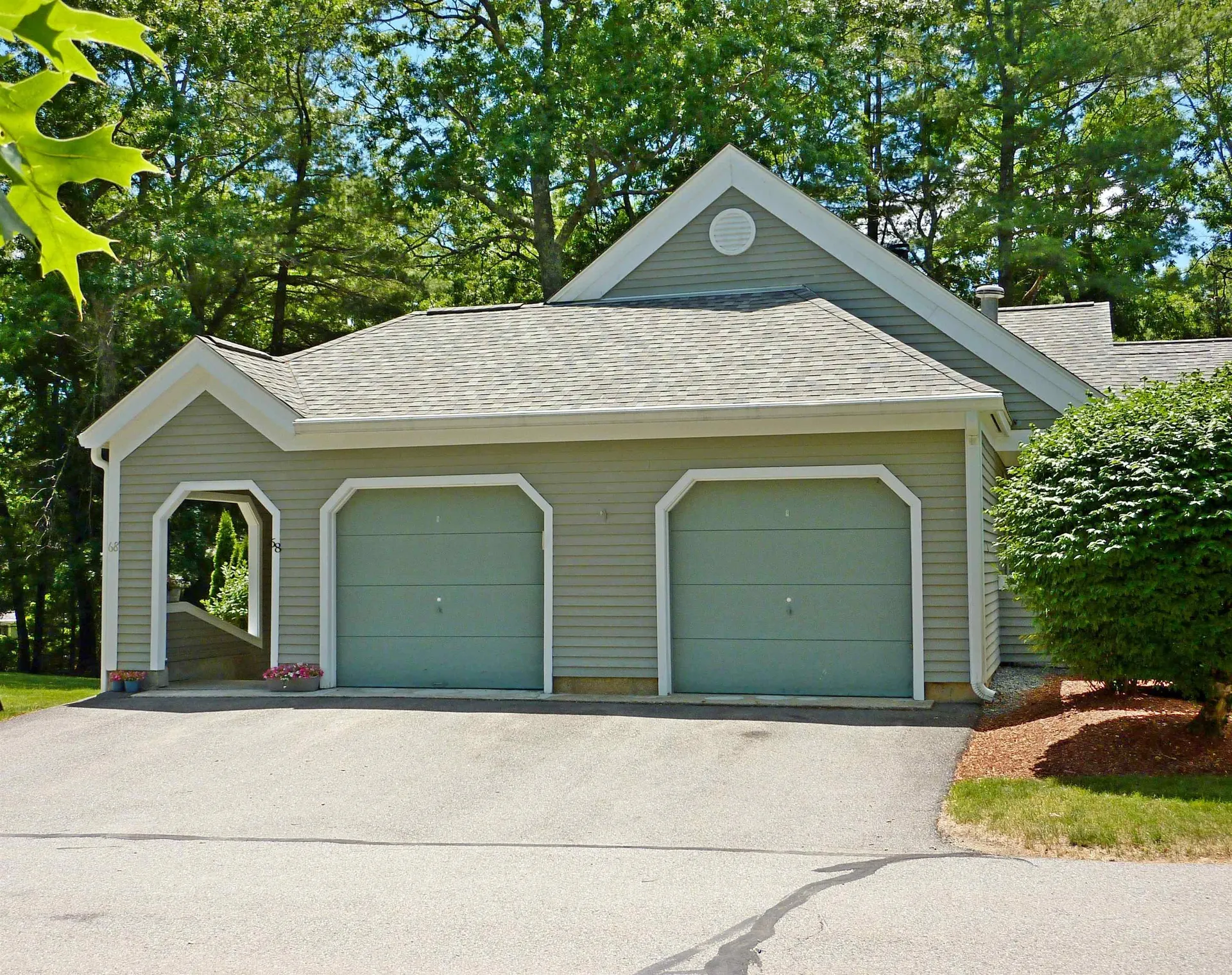 68 Heather Court Nashua NH 03062