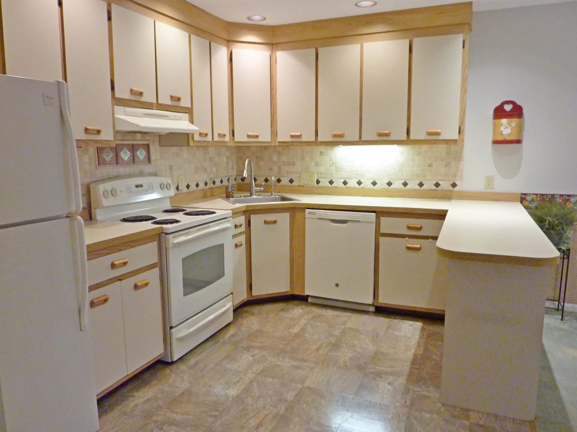 68 Heather Court Nashua NH 03062
