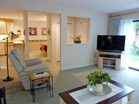 68 Heather Court Nashua NH 03062