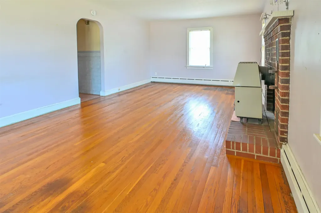 115 Crosbie Street Manchester NH 03104