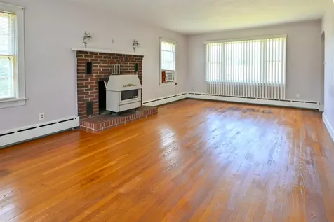 115 Crosbie Street Manchester NH 03104