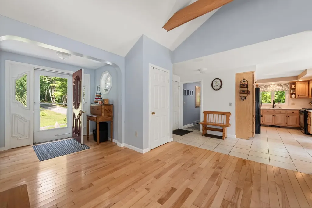 56 Barry Highlands Road Danbury NH 03230