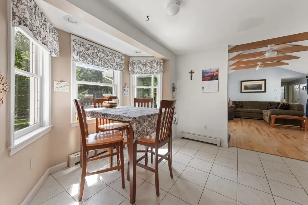 56 Barry Highlands Road Danbury NH 03230