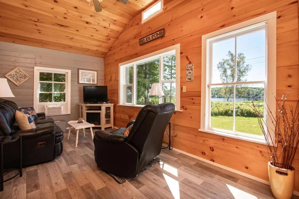 100 Nanas Lane Concord VT 05824