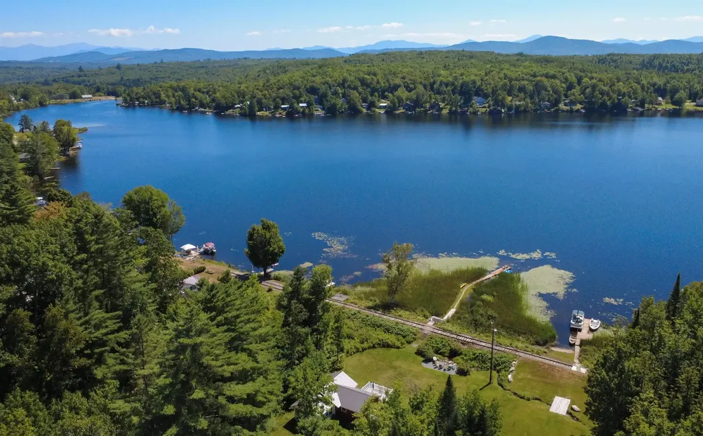 100 Nanas Lane Concord VT 05824