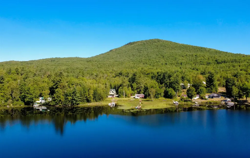 100 Nanas Lane Concord VT 05824