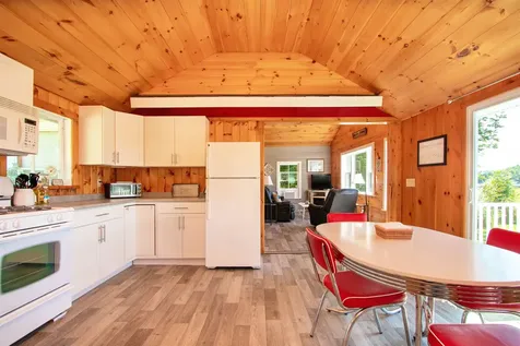 100 Nanas Lane Concord VT 05824